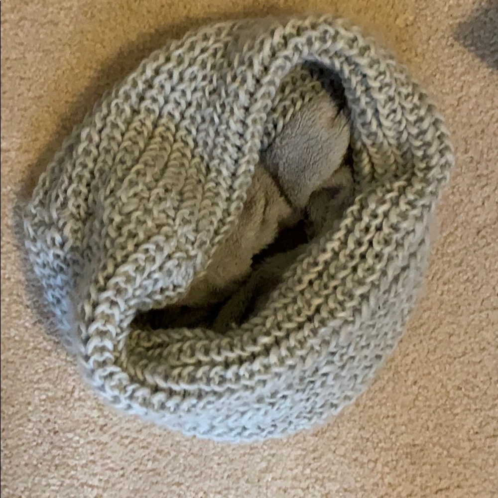 Juicy Couture Gray Scarf